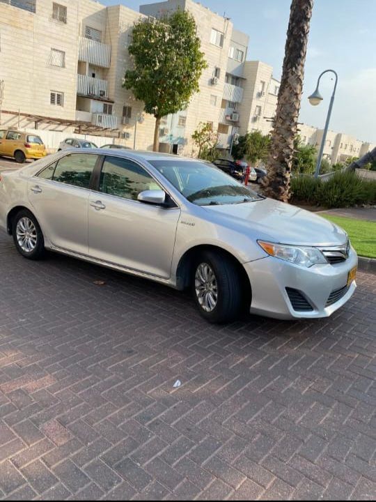 מודעת רכב טויוטה קאמרי