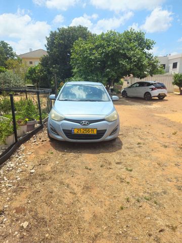 יונדאי i20
