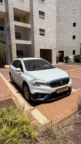 מודעת רכב סוזוקי קרוסאובר