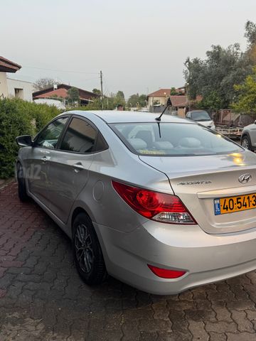 יונדאי אקסנט i25