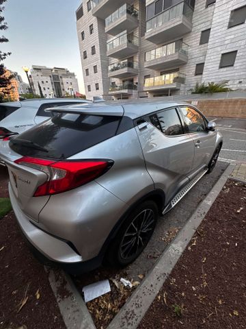 טויוטה C-HR
