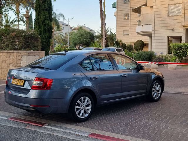 סקודה אוקטביה 
