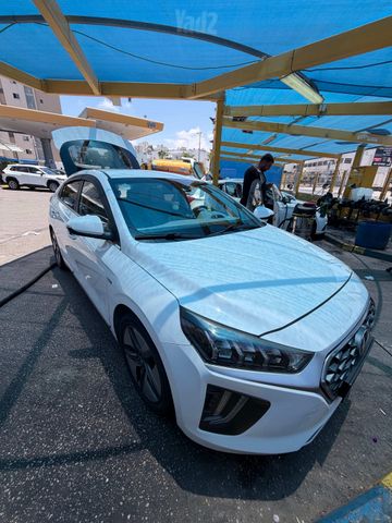 יונדאי איוניק