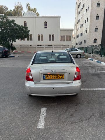 יונדאי אקסנט i25