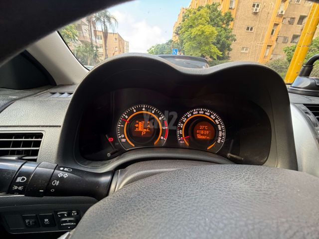 טויוטה קורולה