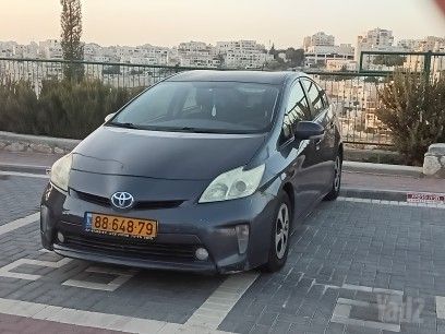 טויוטה פריוס