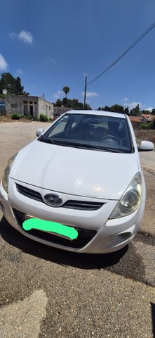 יונדאי i20
