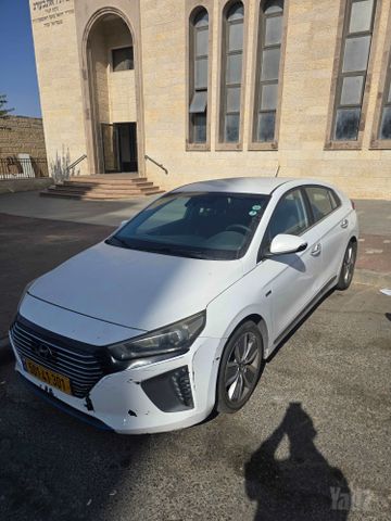 יונדאי איוניק