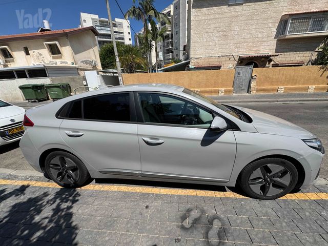 מודעת רכב יונדאי איוניק