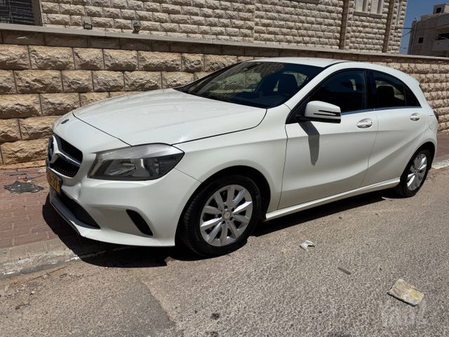 מרצדס-בנץ A-class