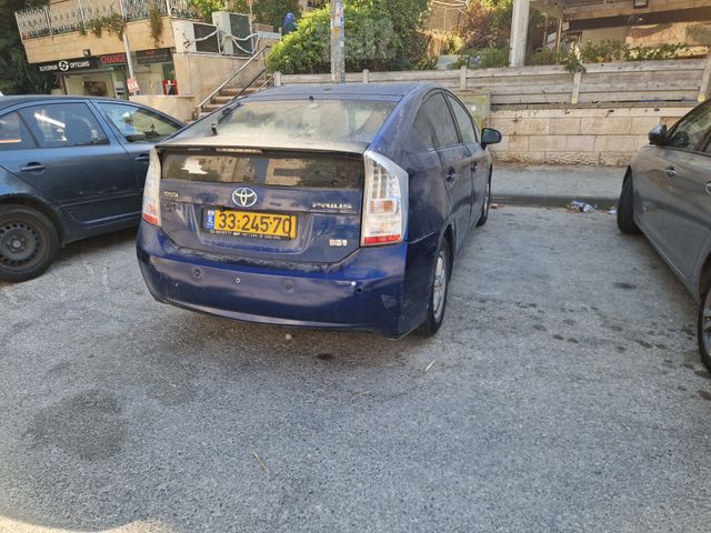 מודעת רכב טויוטה פריוס