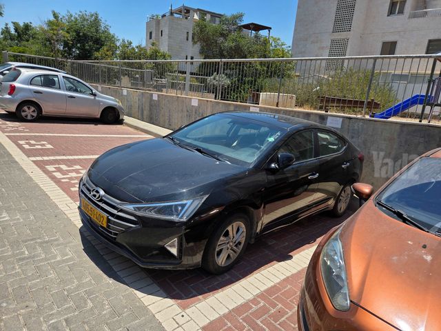 מודעת רכב יונדאי אלנטרה