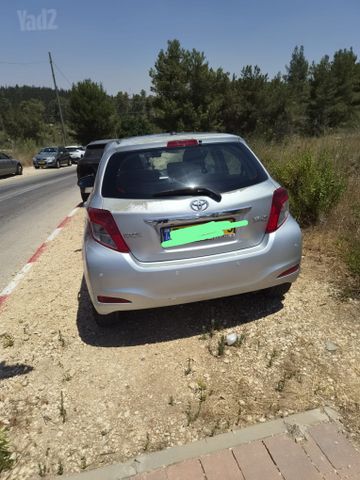 טויוטה יאריס