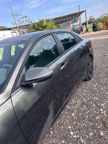 יונדאי אלנטרה