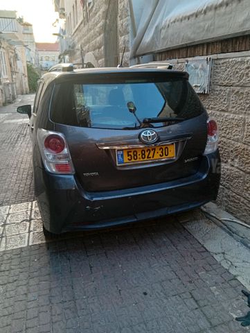 מודעת רכב טויוטה ורסו