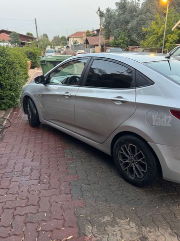 יונדאי אקסנט i25