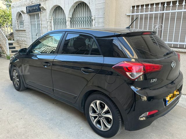 יונדאי i20