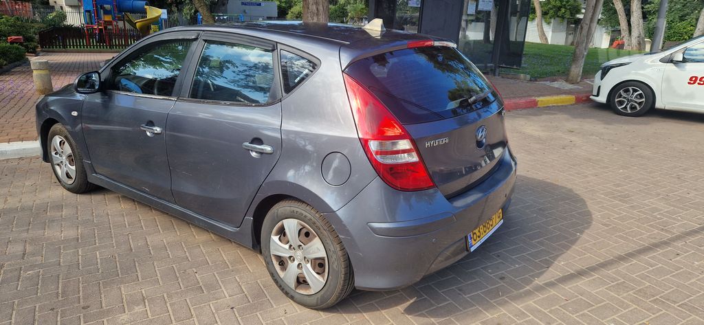 יונדאי i30