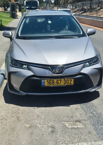 מודעת רכב טויוטה קורולה