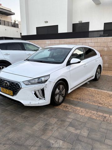 יונדאי איוניק