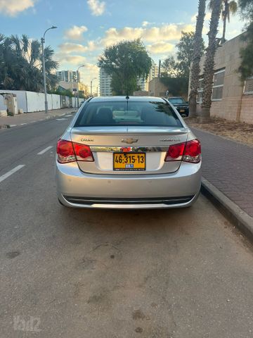 שברולט קרוז