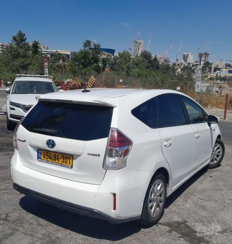מודעת רכב טויוטה פריוס פלוס