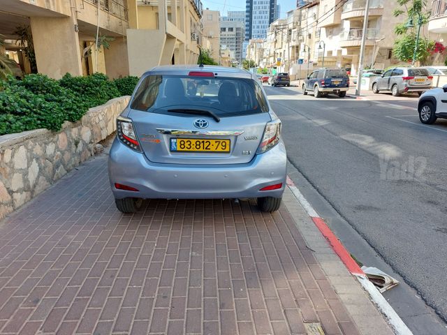 מודעת רכב טויוטה יאריס