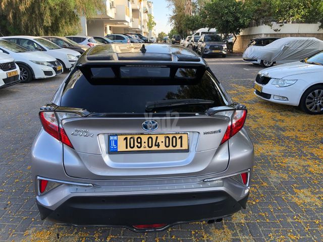 טויוטה C-HR