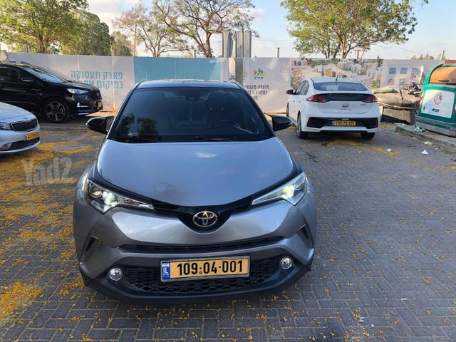טויוטה C-HR