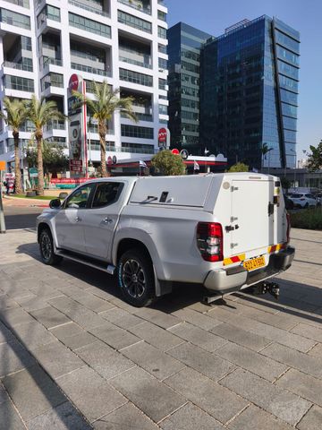 מיצובישי טרייטון / L200