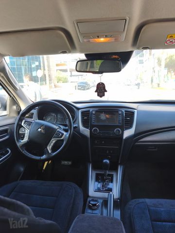 מיצובישי טרייטון / L200