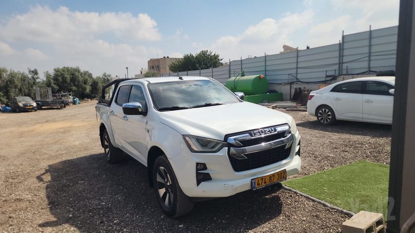 מודעת רכב איסוזו די-מקס