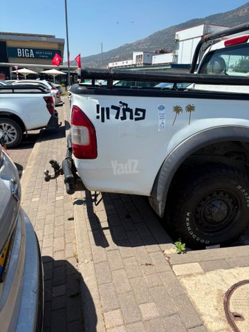 איסוזו די-מקס