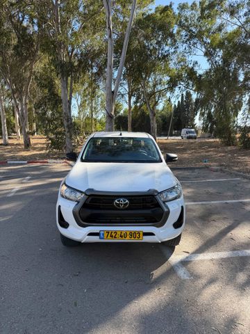 טויוטה היילקס