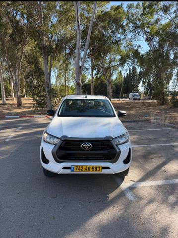 טויוטה היילקס