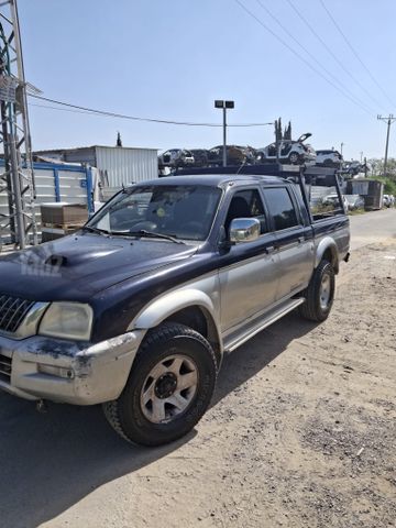 מיצובישי טרייטון / L200