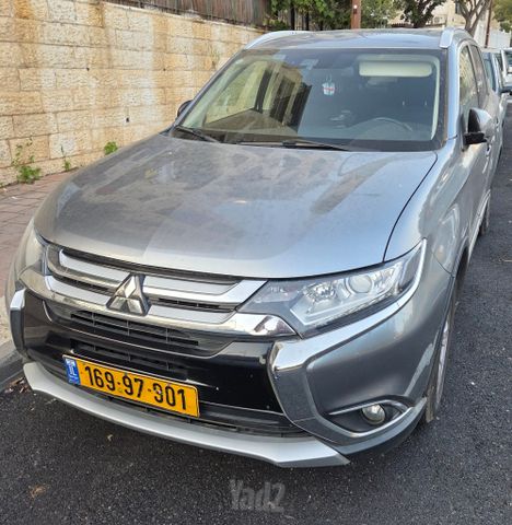 מיצובישי אאוטלנדר