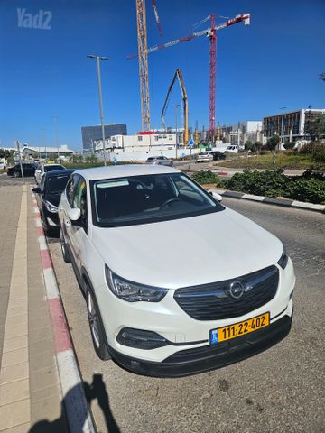 מודעת רכב אופל גרנדלנד