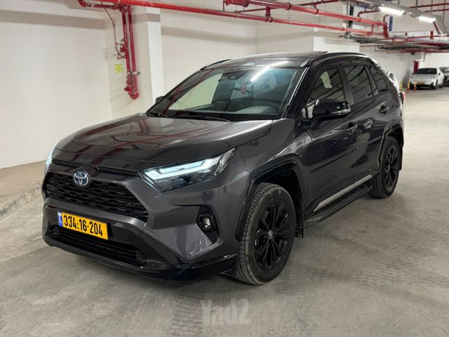 טויוטה RAV4