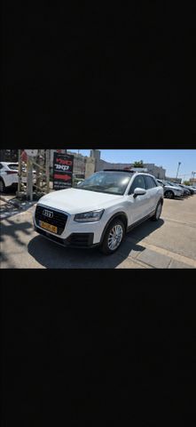 אאודי Q2