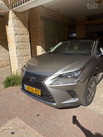 לקסוס NX