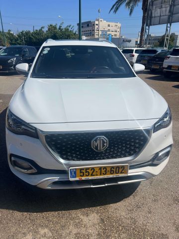 מודעת רכב אם ג'י EHS PHEV