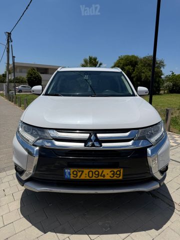 מיצובישי אאוטלנדר