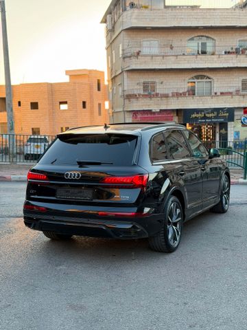 אאודי Q7