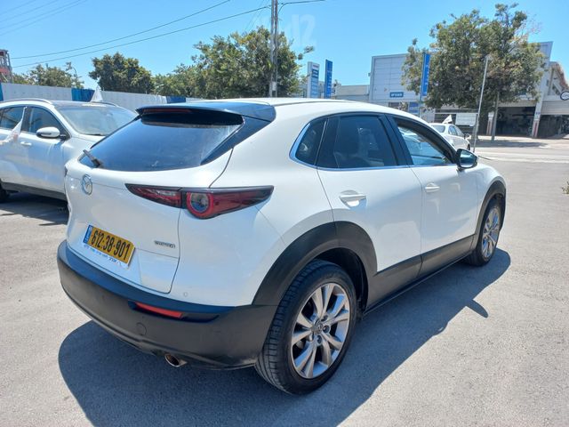 מאזדה CX-30