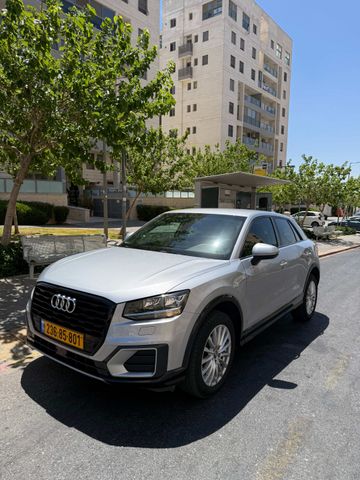 מודעת רכב אאודי Q2