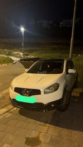 קשקאי 4X2 Tekna אוט׳ 5 מק 2.0 (140 כ״ס) [2010-2014]
