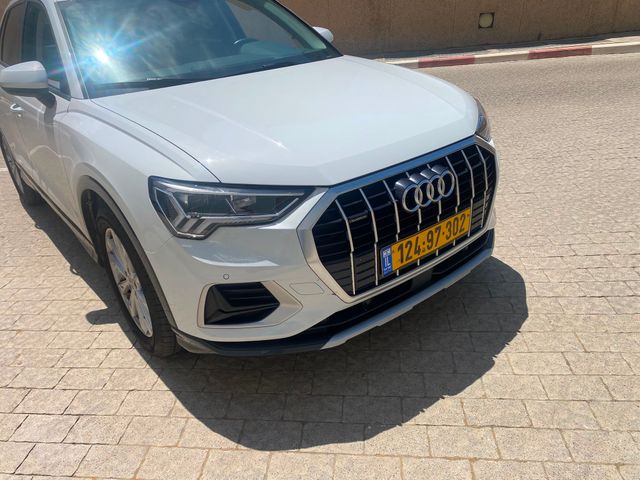 אאודי Q3