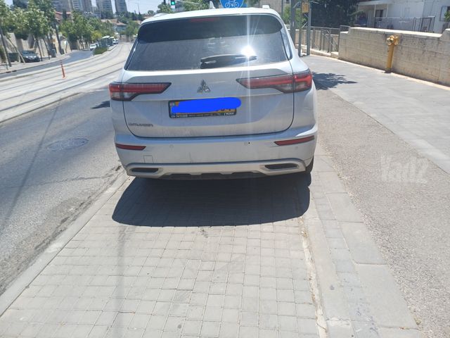 מודעת רכב מיצובישי אאוטלנדר