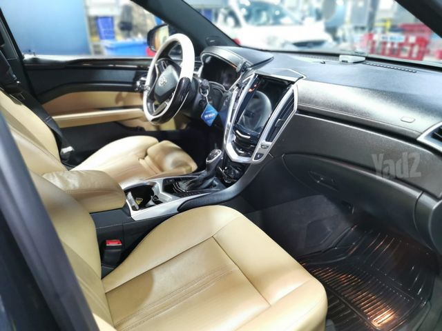 קאדילק SRX